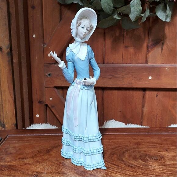 Lladro 1970 13" Lady with Parasol Retired - Picture 2 of 8